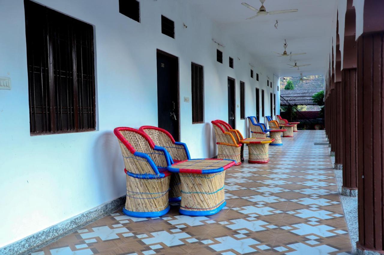 بوشكار Pari Resort With Nature View المظهر الخارجي الصورة