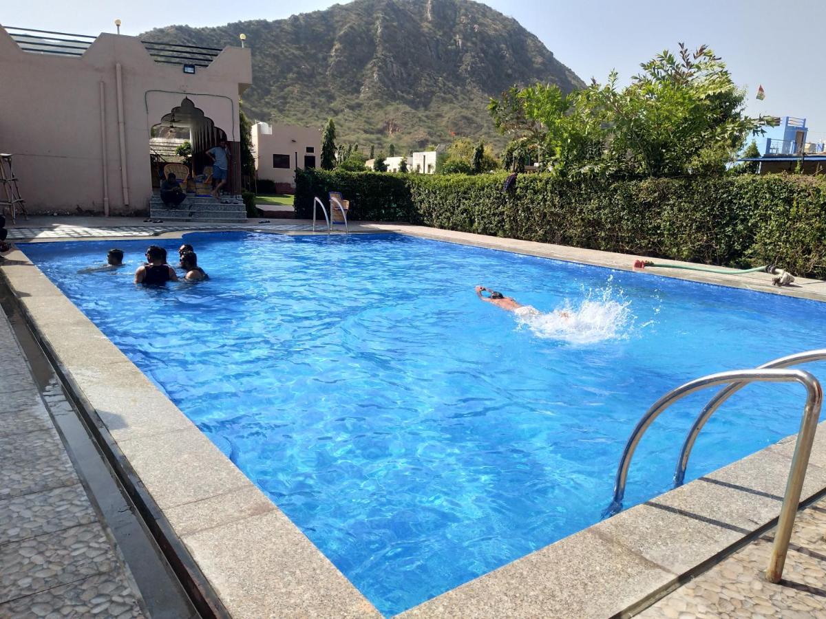 بوشكار Pari Resort With Nature View المظهر الخارجي الصورة