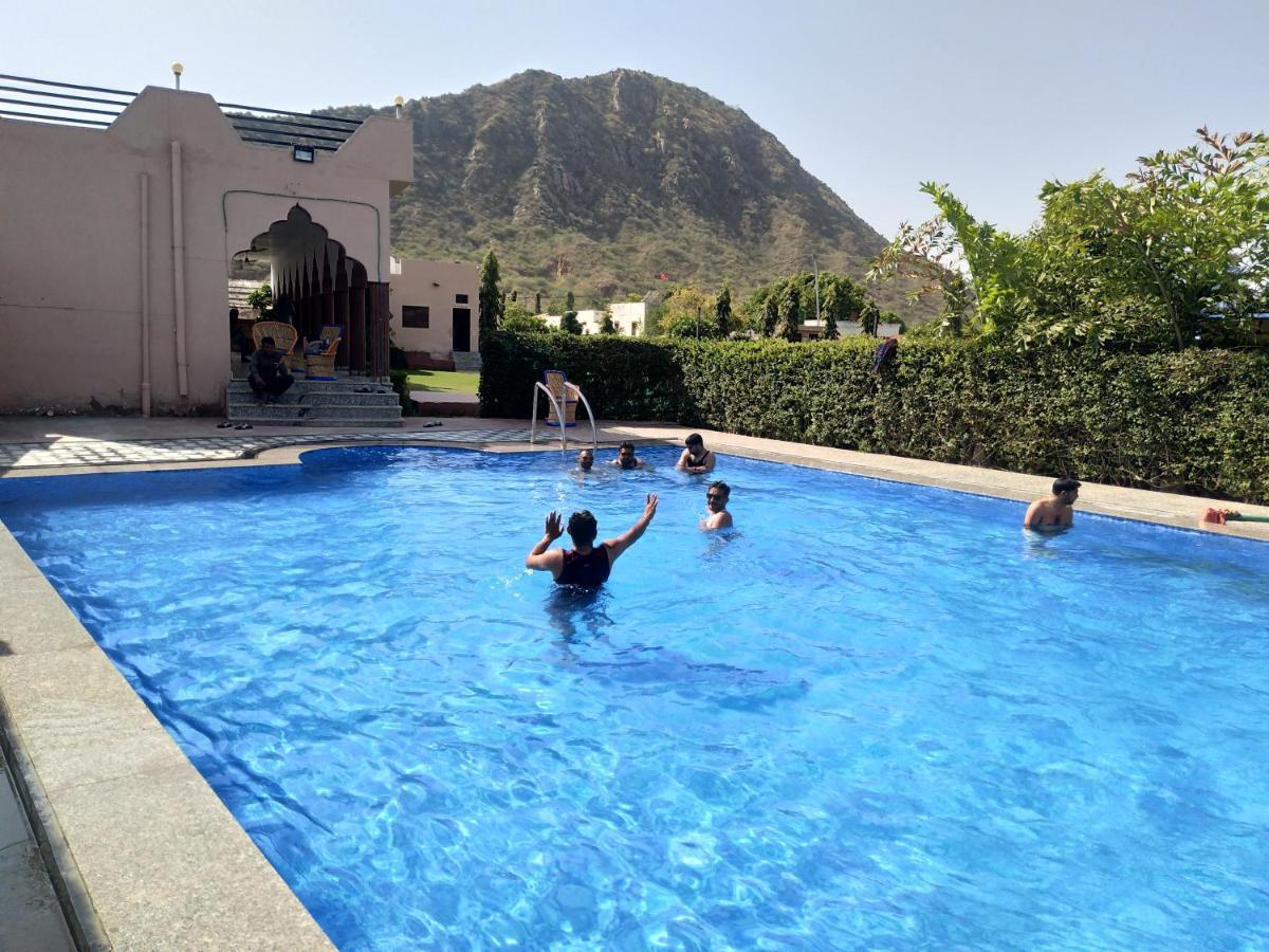 بوشكار Pari Resort With Nature View المظهر الخارجي الصورة