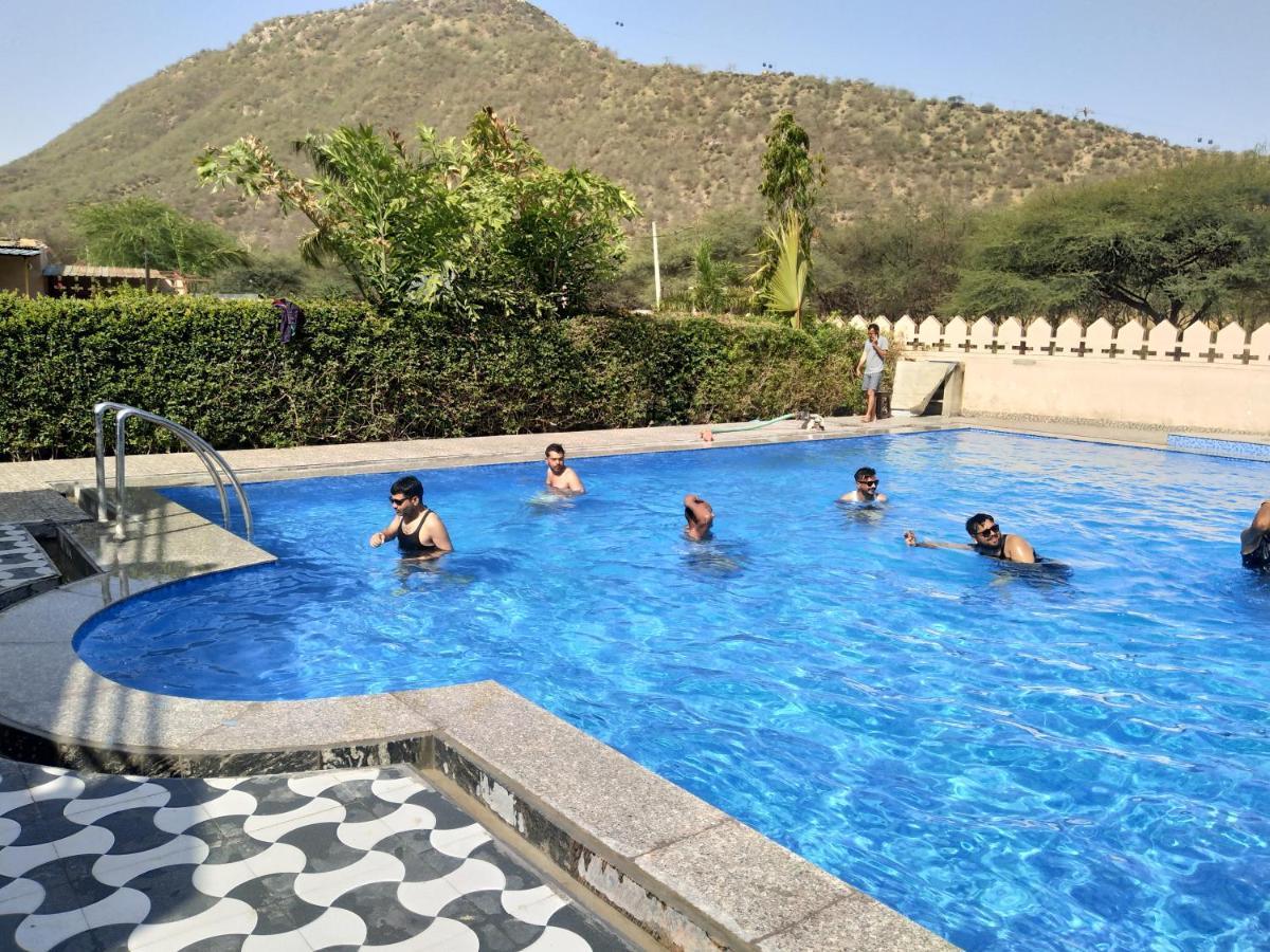 بوشكار Pari Resort With Nature View المظهر الخارجي الصورة