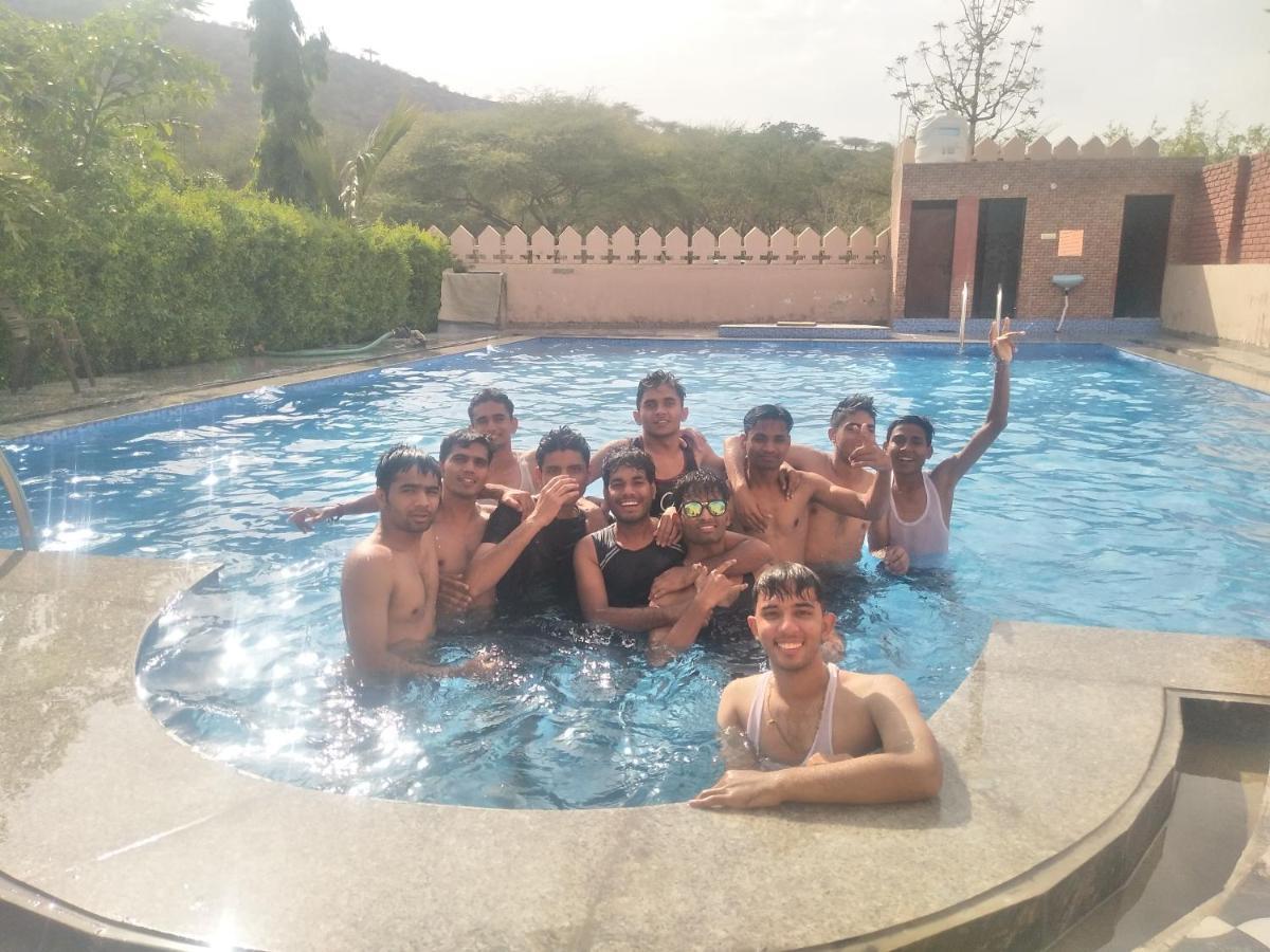 بوشكار Pari Resort With Nature View المظهر الخارجي الصورة