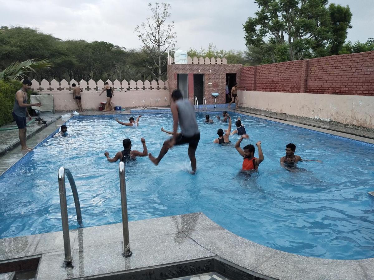 بوشكار Pari Resort With Nature View المظهر الخارجي الصورة